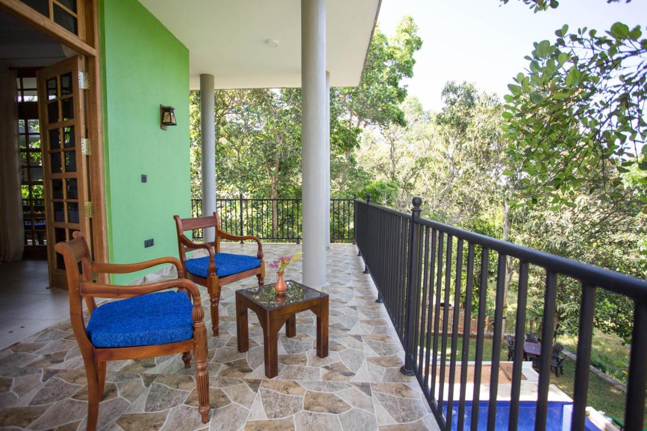 Barefoot Bungalow Hikka Hikkaduwa Exterior photo