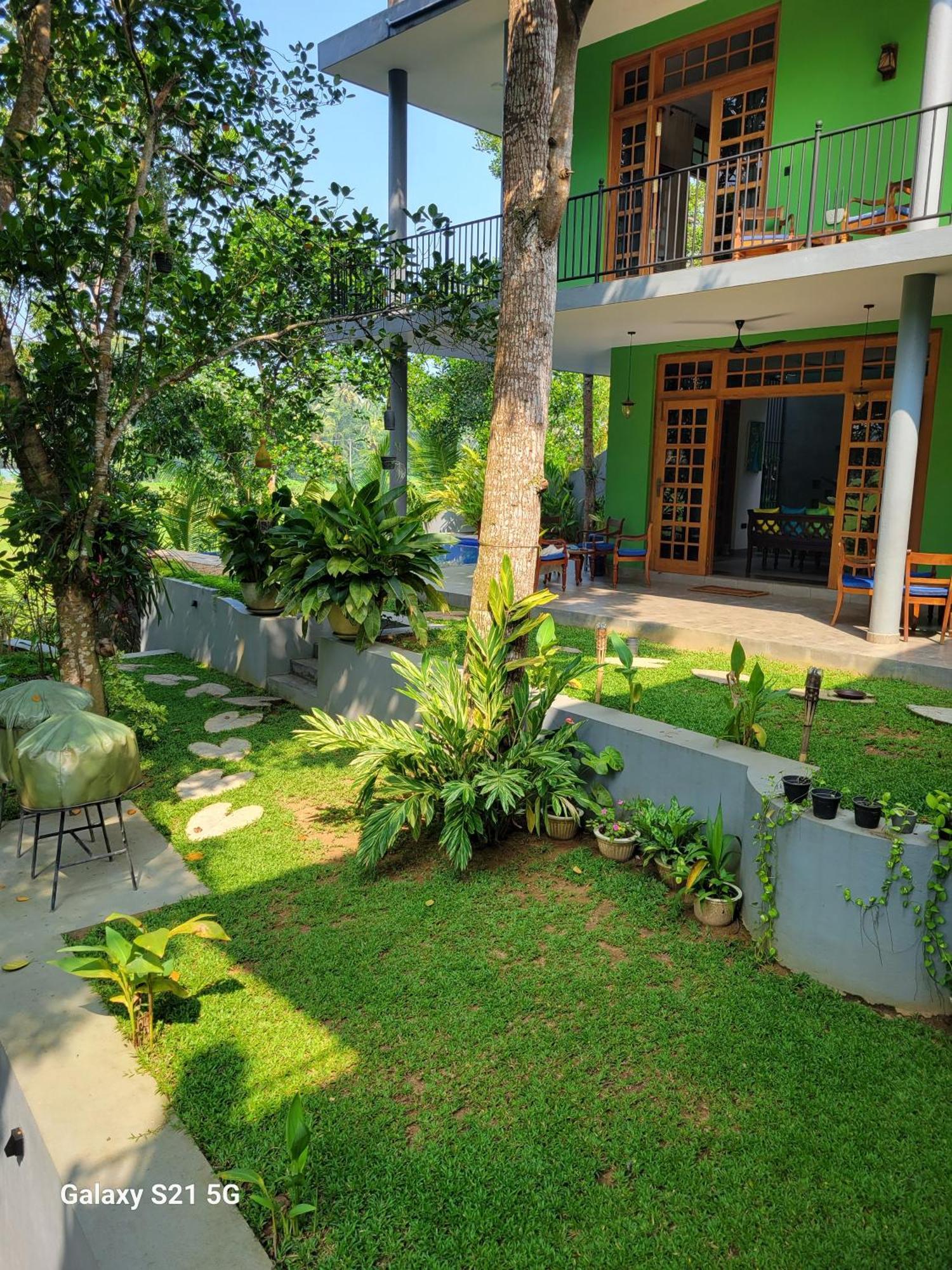 Barefoot Bungalow Hikka Hikkaduwa Exterior photo